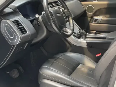 Land Rover Sport