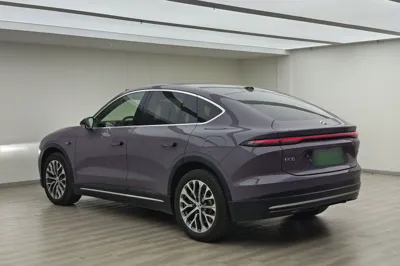 Nio EC6