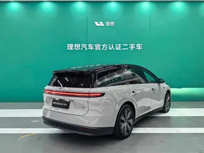 Li Auto 理想i8