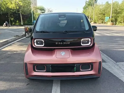Baojun E300
