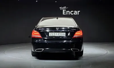 Hyundai Equus