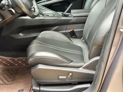Peugeot 4008