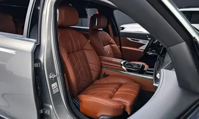 BMW i7