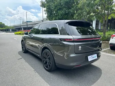 Li Auto Li L8