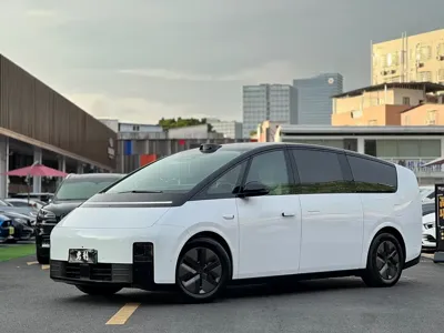 Li Auto Li MEGA