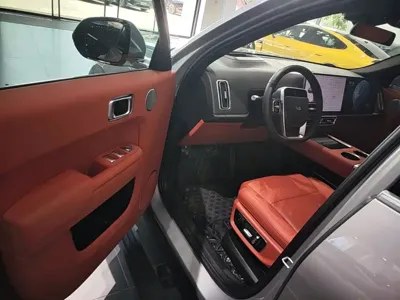 Li Auto Li L8