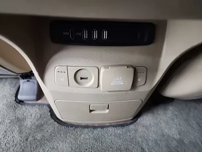 Kia Canival