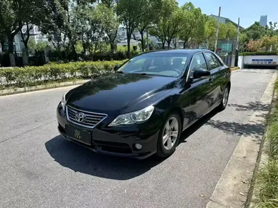 Toyota Reiz