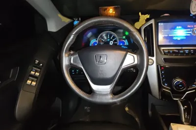 Luxgen U6 SUV