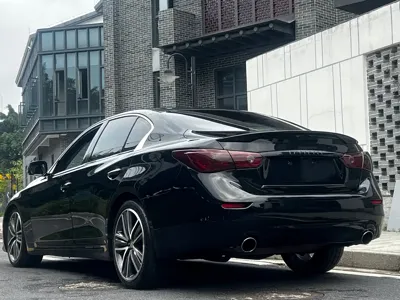 Infiniti Q50L