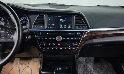 Hyundai Aslan