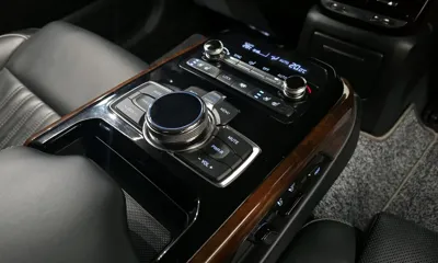 Genesis EQ900