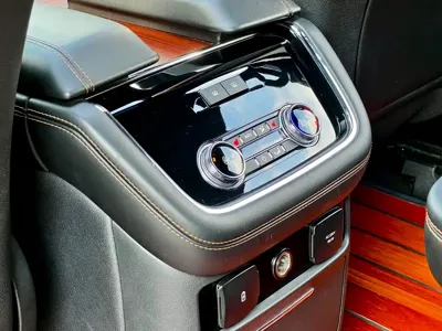 Lincoln Navigator
