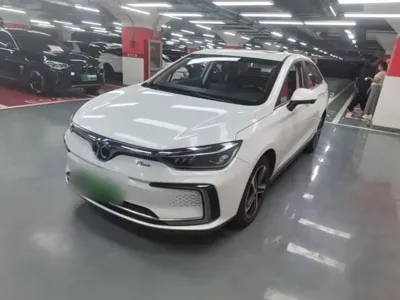 BAIC EU5