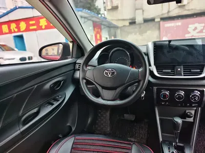 Toyota Yaris L