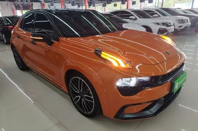 Lynk & Co 02 Hatchback