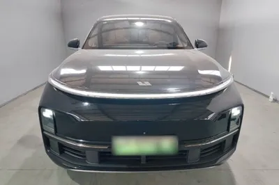 Li Auto L8