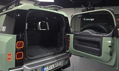 Land Rover Defender