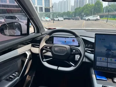 Geely Boyue L
