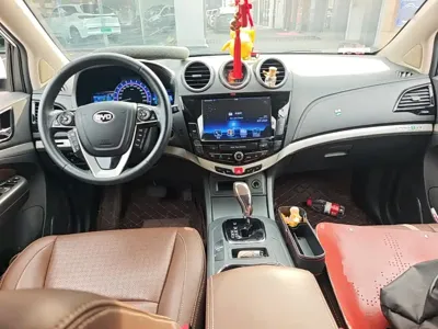 BYD S7