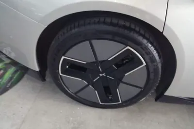 Xpeng P7
