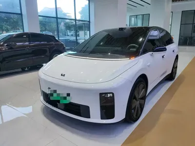 Li Auto 理想i6
