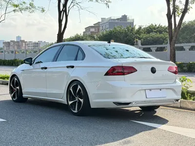Volkswagen Lamando