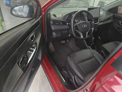 Toyota Yaris L