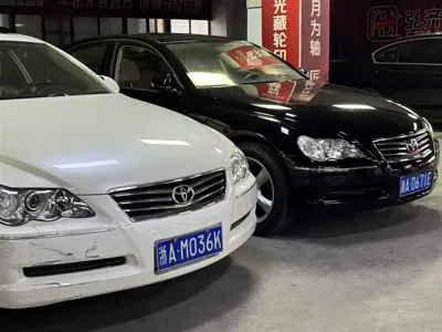 Toyota Reiz