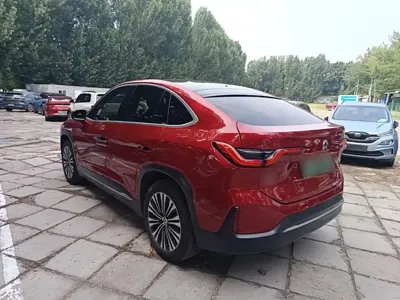 Nio EC6