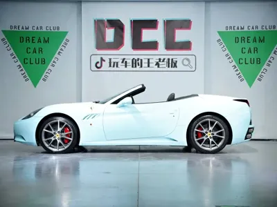 Ferrari California T