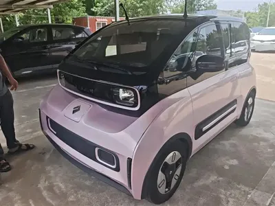 Baojun E300