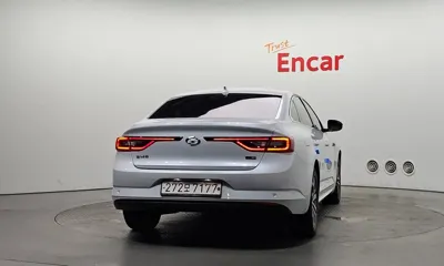 Renault-KoreaSamsung SM6