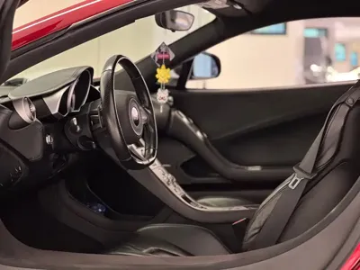 McLaren 625C