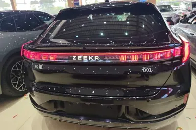 Zeekr 001