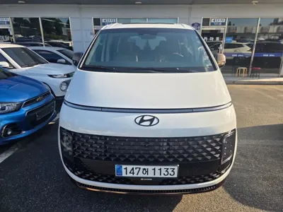 Hyundai Staria