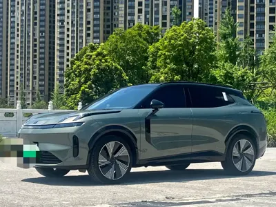 Lynk & Co 08 EM-P