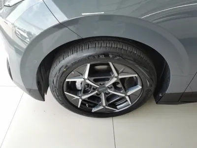 Lynk & Co Z20