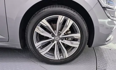 Renault-KoreaSamsung SM6