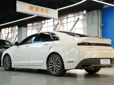 Lincoln MKZ