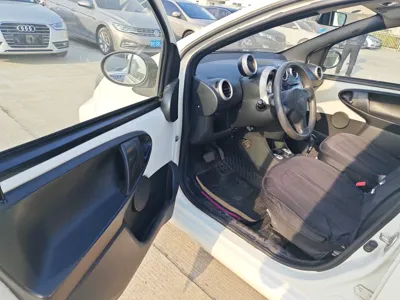 BYD F0