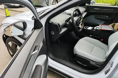 Volvo EX30
