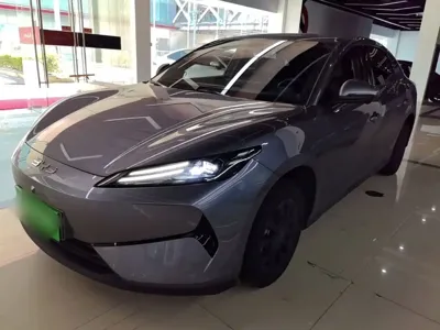 BYD 比亚迪e7