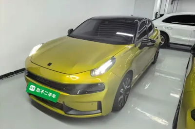 Lynk & Co 03
