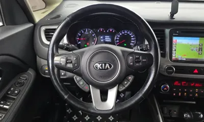 Kia Carens