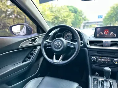 Mazda 3 Axela