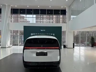 Li Auto Li MEGA