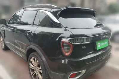 Lynk & Co 01