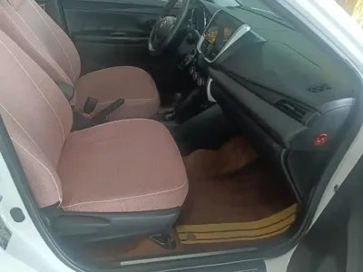 Toyota Yaris L