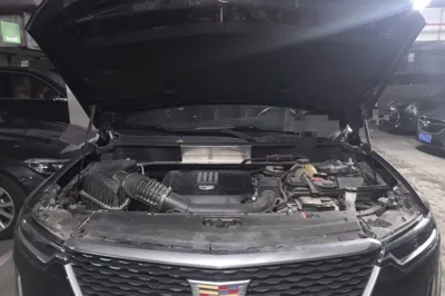 Cadillac XT6